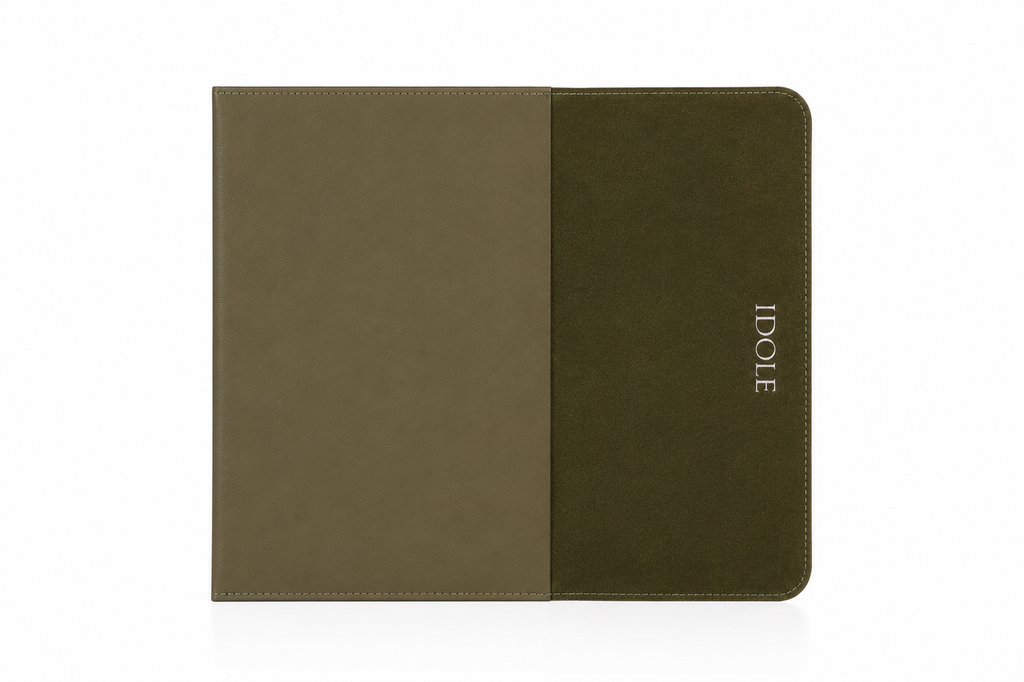 THE CLASSIC OLIVE GREEN LAPTOP SLEEVE